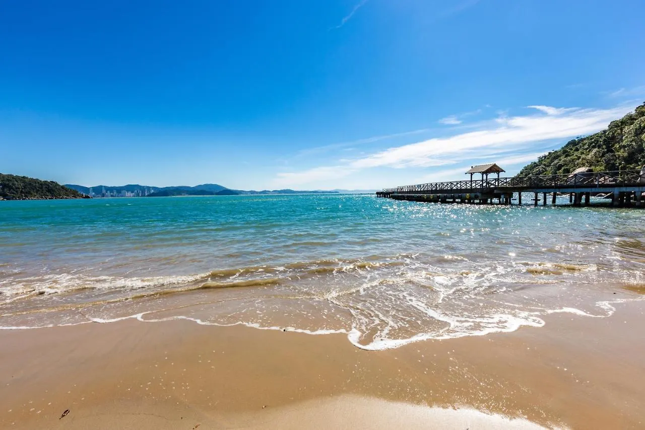 Casa em Balneário Camboriú na Praia do Estaleiro Casa de Férias