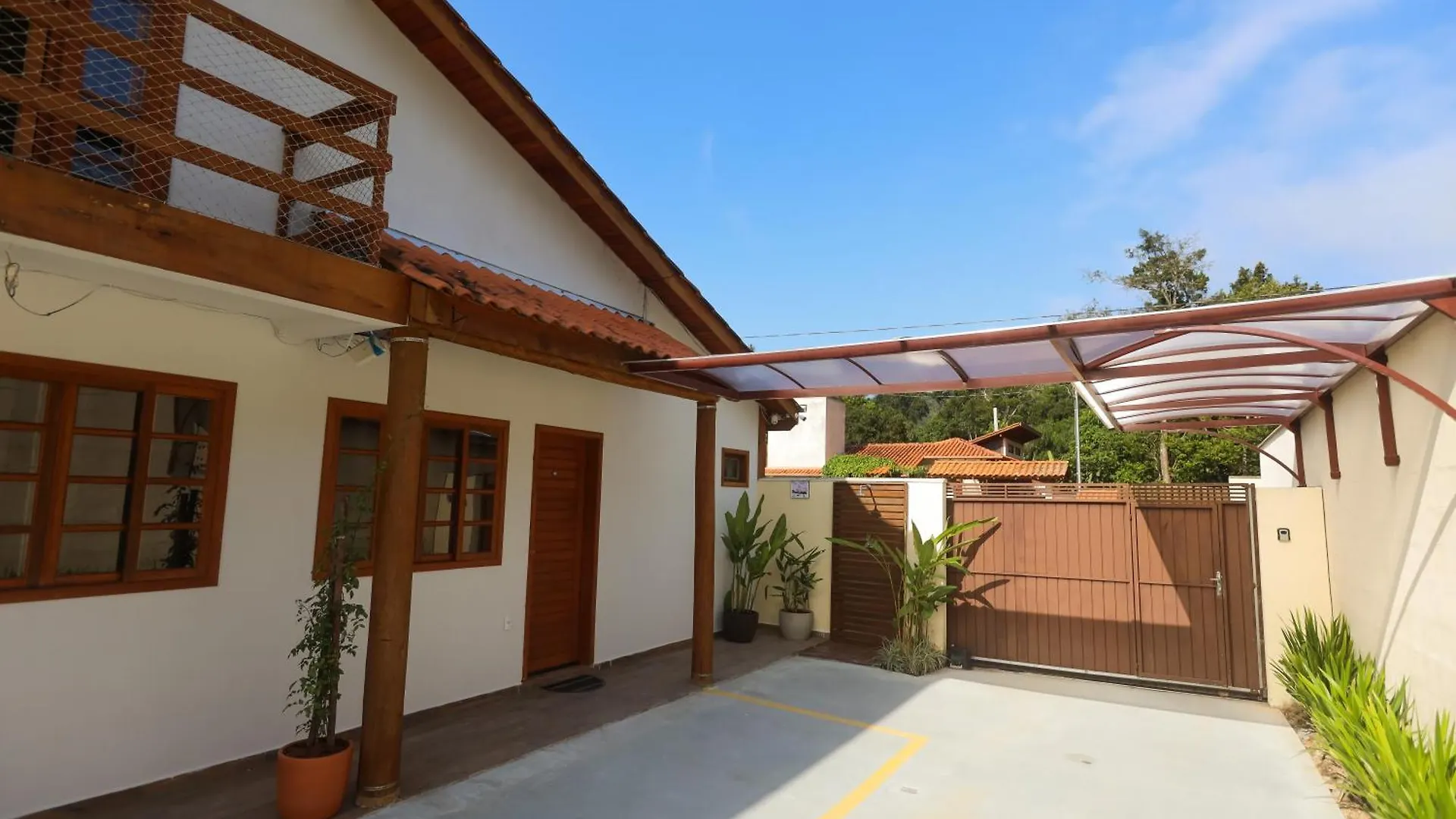 Casa em Balneário Camboriú na Praia do Estaleiro
